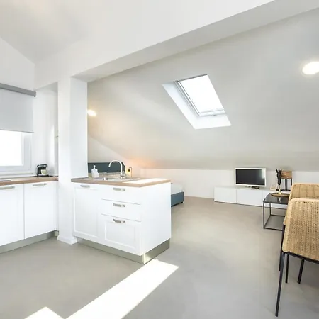 Bellmar Apartment *